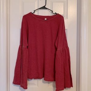 *NWT* Thermal Bell-Sleeve Top
